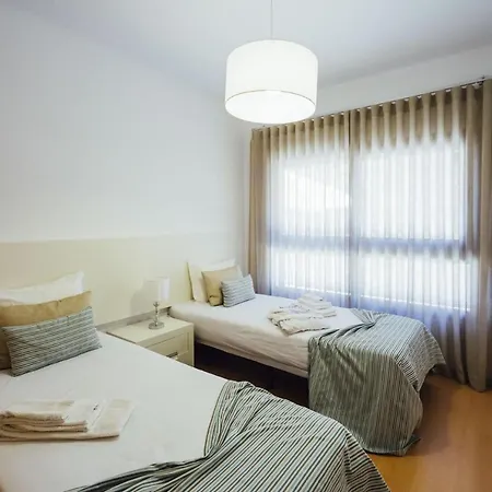 Apartment Muralha - By Sch