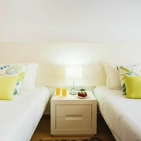 Muralha - By Sch Nazaré