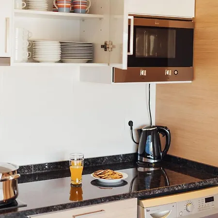 Appartement Muralha - By Sch *