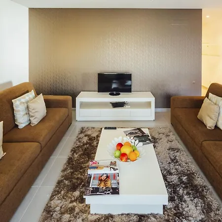 Appartement Muralha - By Sch *